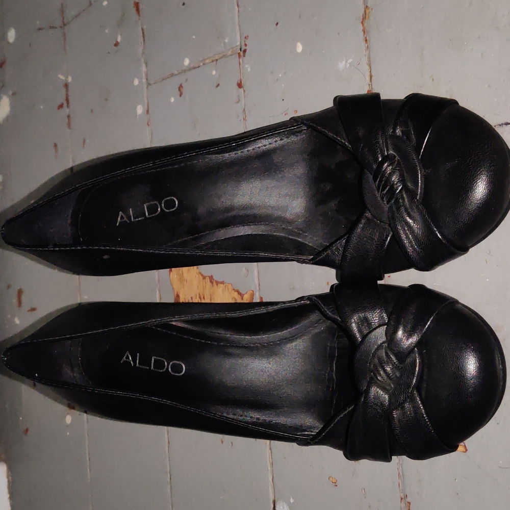 Brand new round toe, black Aldo wedges, size 38